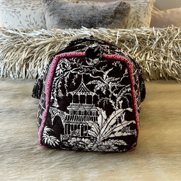 VERA BRADLEY Imperial Toile Medium Duffle Bag Carryon Travel Brown Pink Asian 09 - Picture 4 of 13